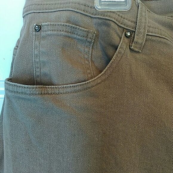 (3/$22) Denim & Company bootcut faded gold jeans - Picture 2 of 5